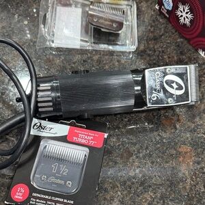 Oster Classic 76 Black Professional Clipper